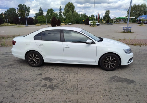 Volkswagen Jetta cena 30000 przebieg: 338400, rok produkcji 2015 z Piła małe 106